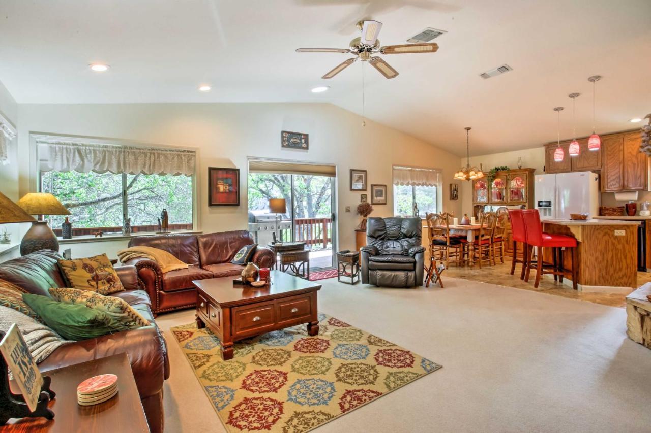 Villa Cozy Groveland Retreat - Grill And Near Yosemite! Extérieur photo